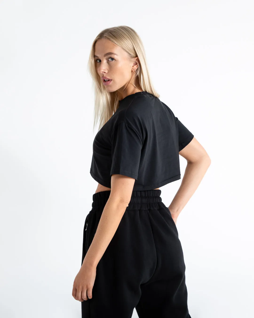 Cropped BOXRAW T-Shirt - Black