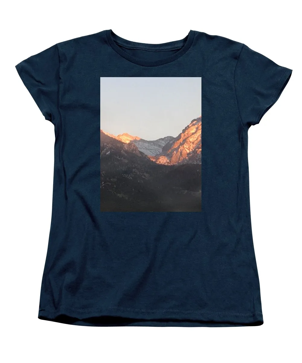 Winter Magic Hour Crestone - Women's T-Shirt (Standard Fit)